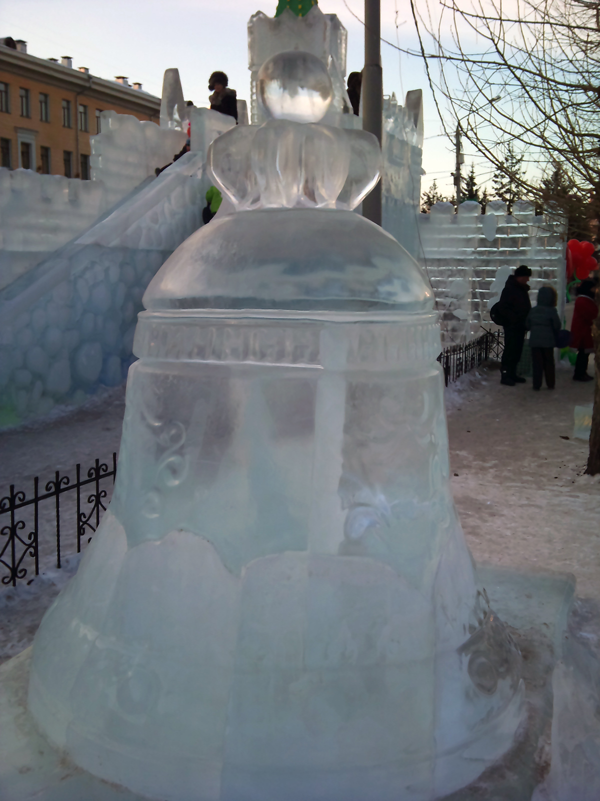Ледяной колокол в Томске