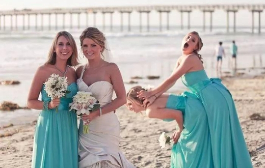 Невесты на пляже