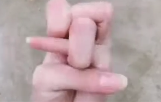 Скручивание пальцев